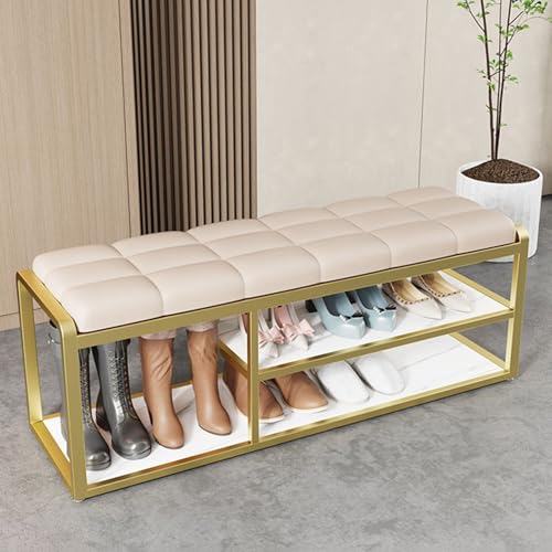 Banc à chaussures beige compact pour optimiser et ranger une petite entrée chic