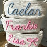 Canasta Personalizada Hecha A Mano, Canasta De Regalo Personalizada For Baby Shower Con Nombre, Caja De Juguetes For Niños, Bolsa De Algodón Con Cuerda(S-19X12X27CM)