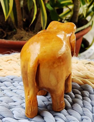 Image of Crafted Wooden Elephant Figurine for Gift, Play for Child, Drawing, Craft Use, Decor Your Home (2.5 Inch)