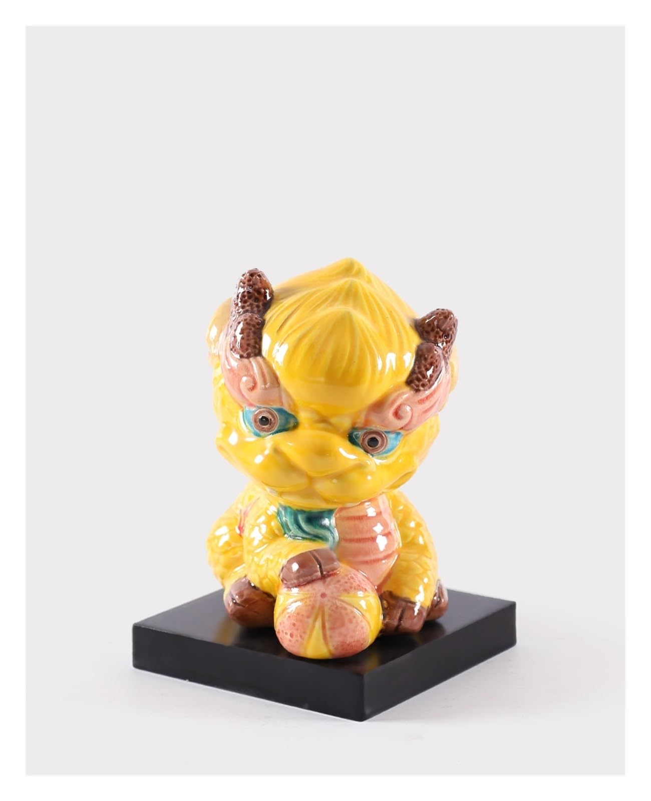 Aottsd A Ceramic Water Figurine Creative Car Office Desktop Home Decor Color