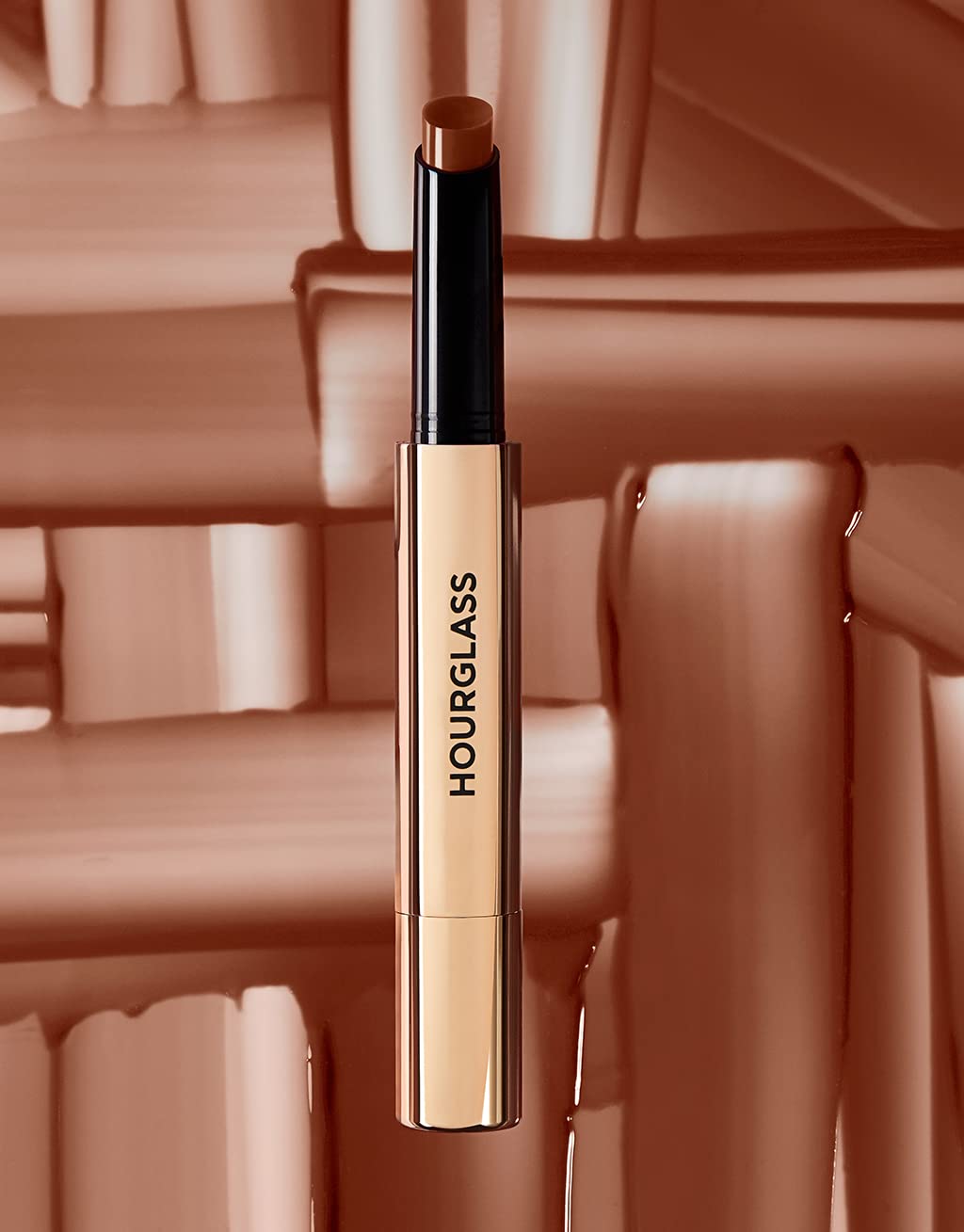 Hourglass Phantom Volumizing Glossy Balm