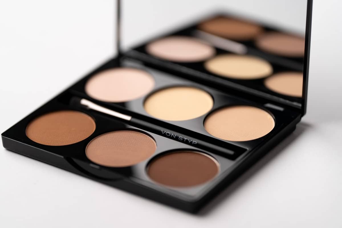 VS Cosmetics Wake Up Contouring-Palette – 6 cremige Nuancen für Kontur & Highlight, pflegend mit Vitamin E, ohne Duft & Alkohol, Made in Germany, vegan, tierversuchsfrei