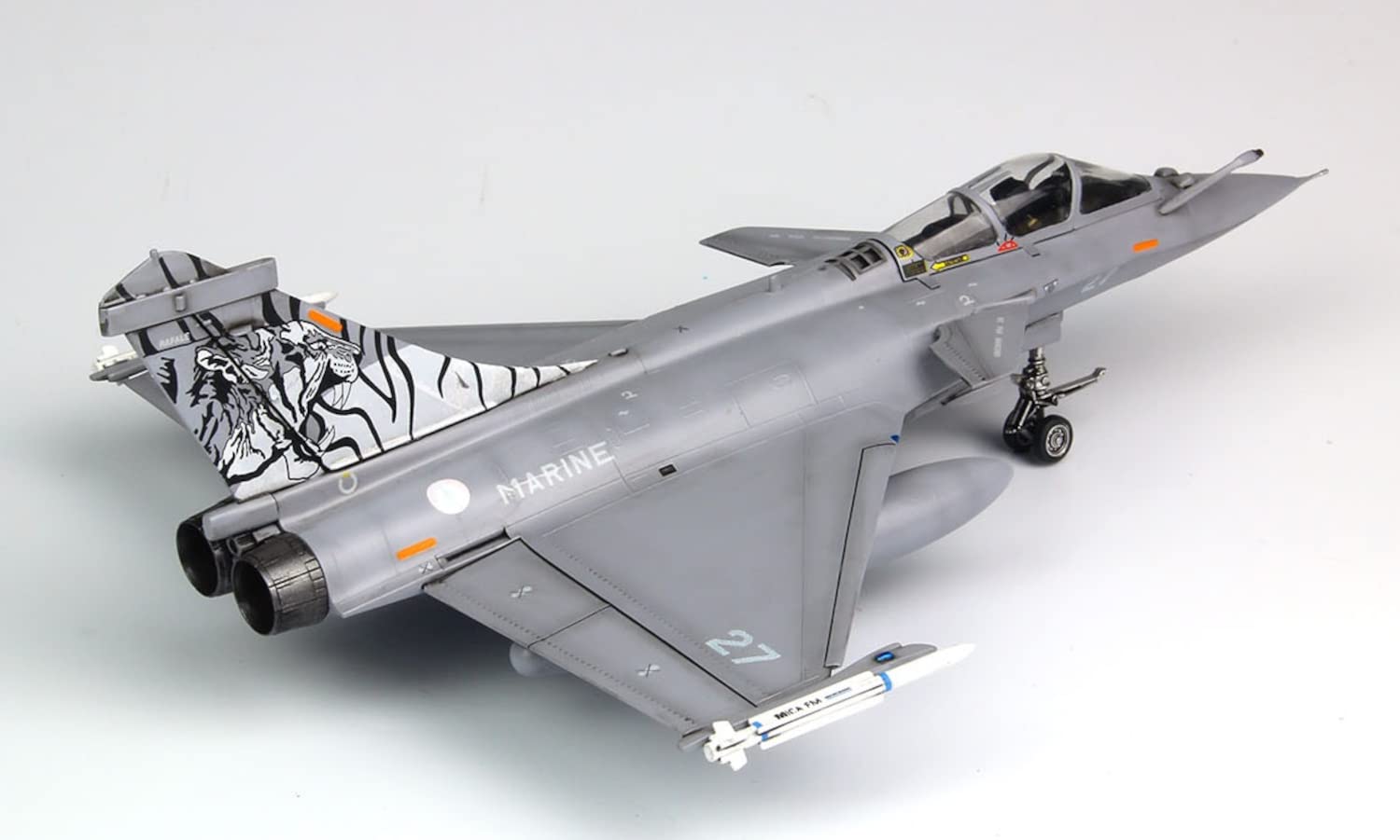 Amazon.co.jp: PLATZ/ITALERI TPA-8 1/72 French Navy Fighters Rafale