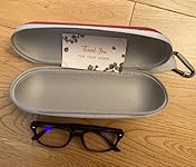 Review Image by T. Lobos