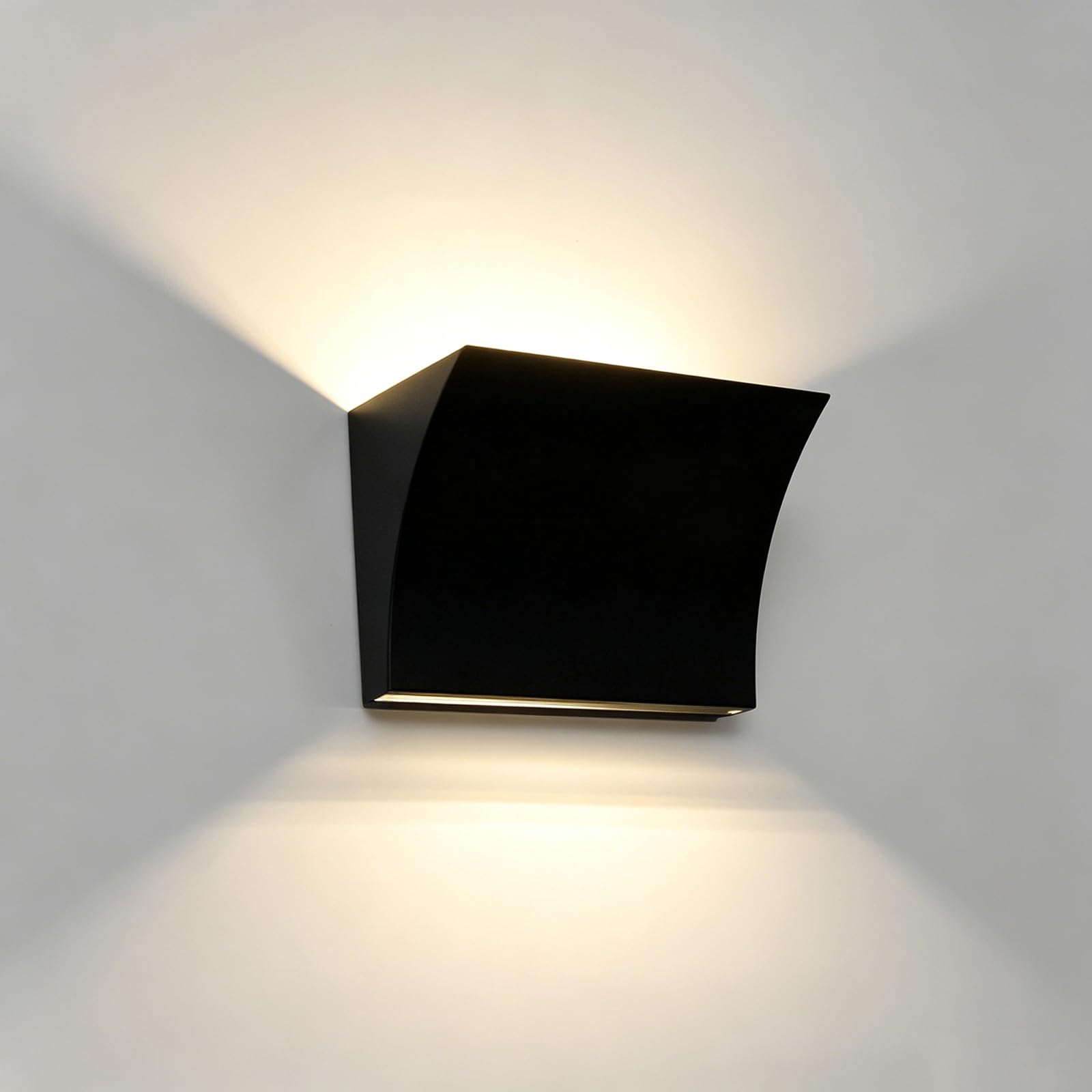 Aplique de pared moderno de hierro forjado negro y blanco para iluminación vertical de salón