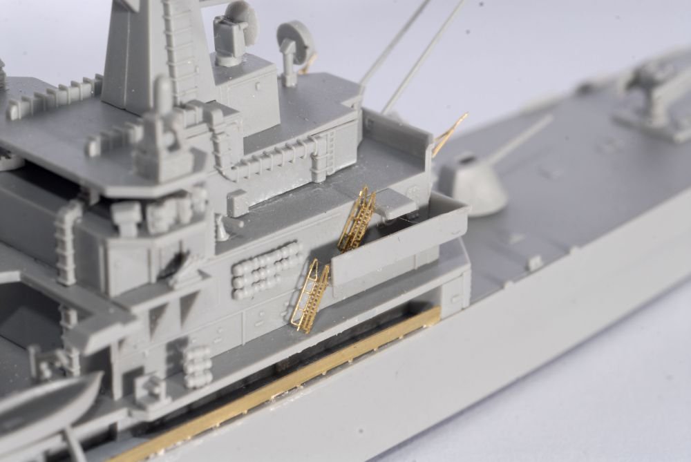 Dragon 500727090 - 1:700 Sea Power U.S.S Virginia CGN 38 plastikowy zestaw montażowy