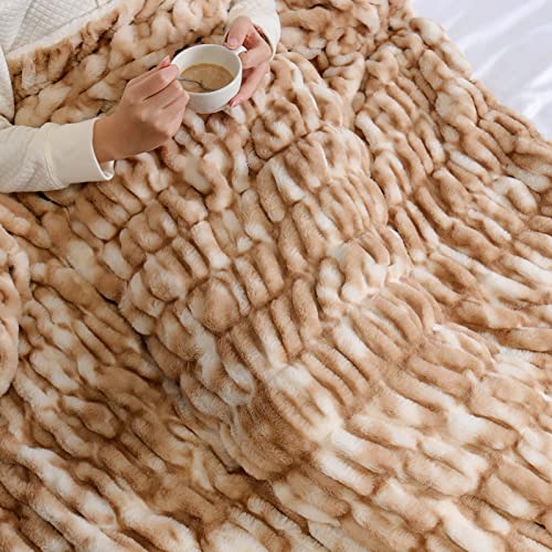 Lifein Faux Fur Throw Blanket For Couch-Super Soft Fuzzy Plush Fur Blanket,Winter Cozy Fluffy Chunky Throw Blanket,Comfy Sherpa Throws&Blankets,Bed,Sofa,Chair,Home Decor (50 * 60'',Khaki) #TOP5