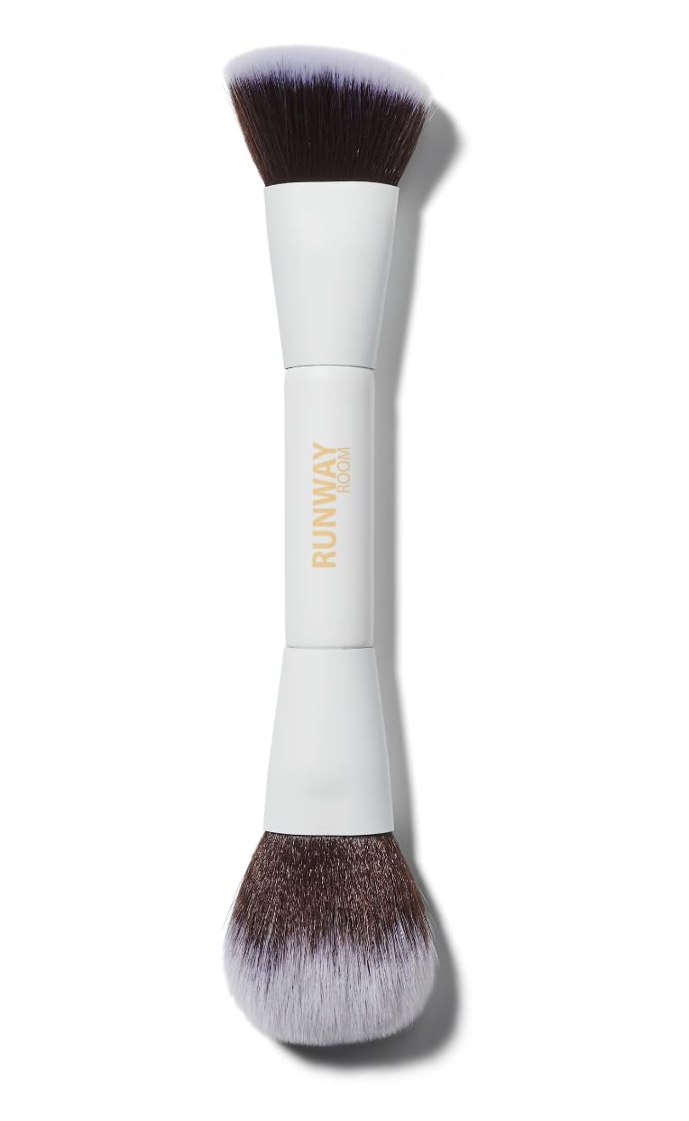 Runway Room Glow Up Dual End Brush