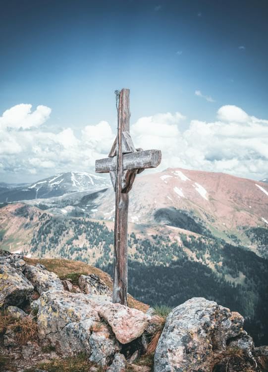 Cruz en la cima de la montaña - Rompecabezas de madera de 2000 piezas - Rompecabezas bellamente ilustrado, grueso y resistente, creativo