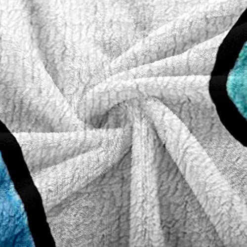 Couverture polaire douce flanelle pour vos soirées cocooning devant la TV