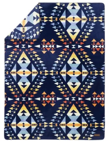 Pendleton Ultra Soft Sherpa Fleece Plush Throw 50" x 70" (Big Thunder)