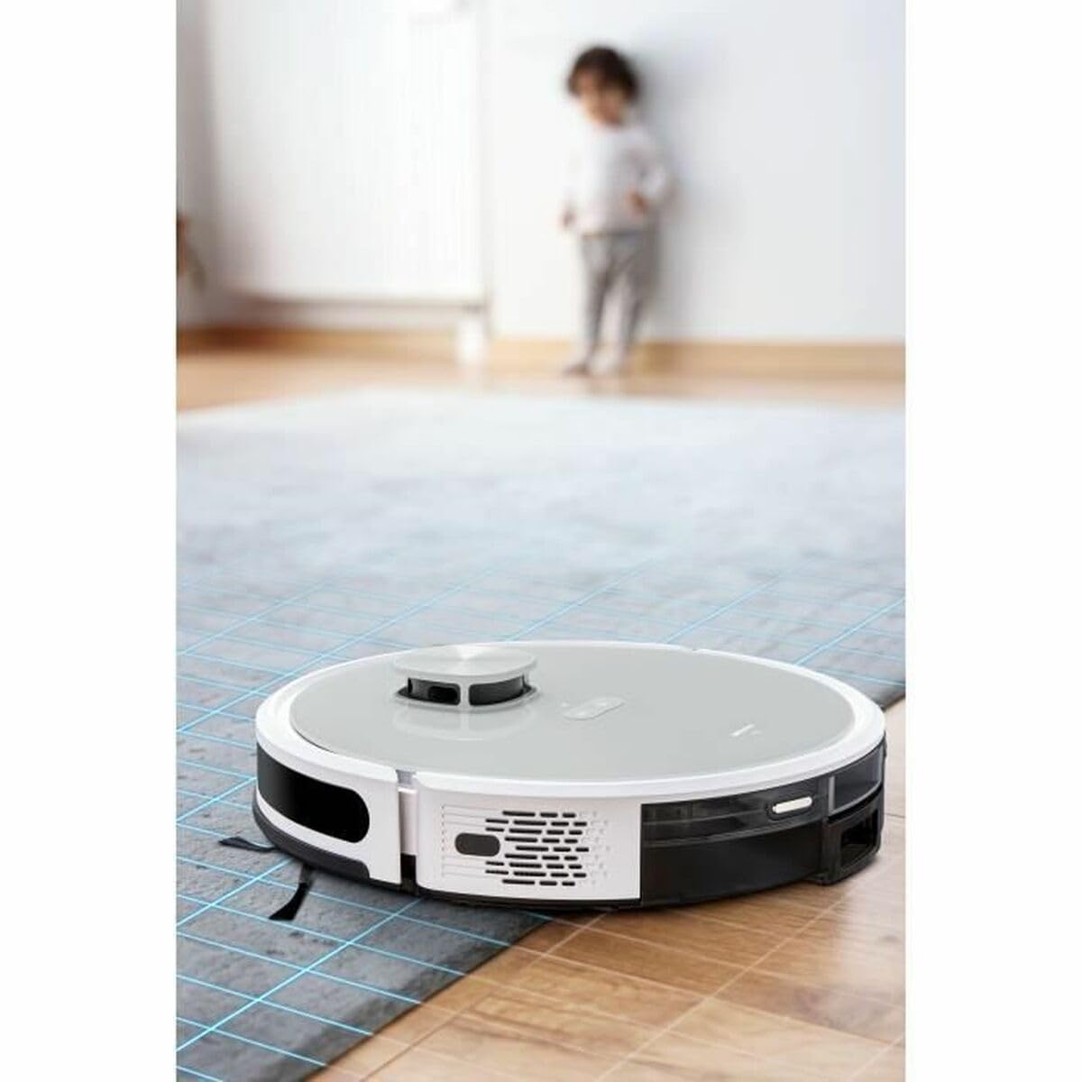 MEDION Saugroboter mit Absaugstation und Wischfunktion X21 SW (Lasernavigation, Starke 3000Pa Saugkraft, 2in1 Roboterstaubsauger, präzise Kartenerstellung, Go & No Go Bereiche, mehrere Etagen)