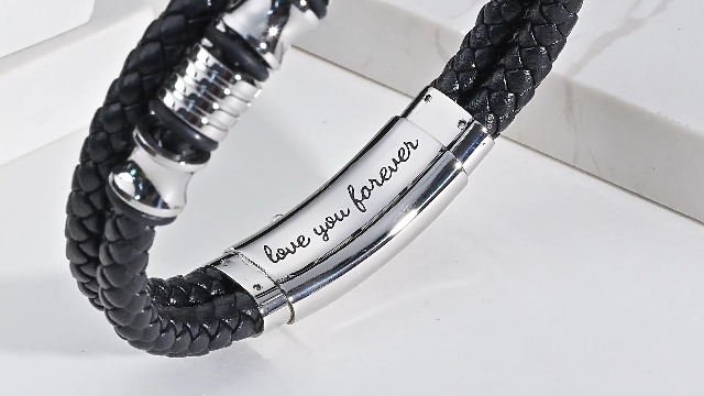 Pulsera de cuero trenzado con cruz para hombre miniatura 7