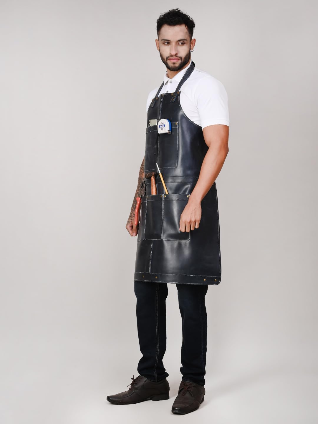 RABADA Leather Apron with Tool Pocket, Heavy Duty Apron, Woodworkers Apron, Mechanics Apron, Blacksmiths Apron, Carpenter Apron, Heat and flame resistance aprons, Adjustable M to 4XL Apron.