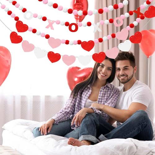 Image of 4 Pcs Valentine's Day Heart Felt Banner Pink XOXO Felt Banner Valentines White Pom Pom Ball Garland Valentine's Day Heart Pompom Hanging Banner Hanging Garland for Home Party Favors