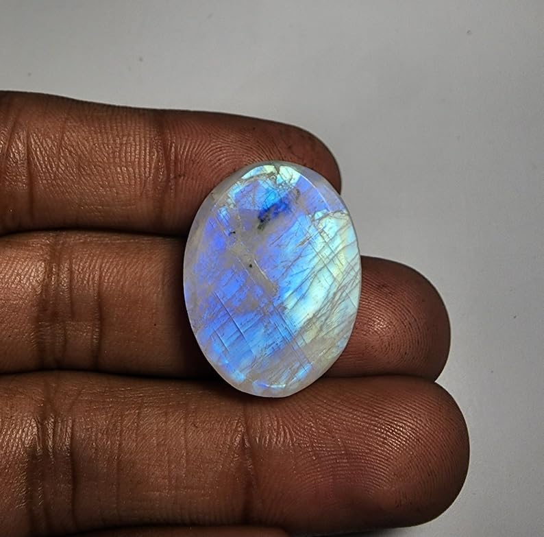 Pierre de lune arc-en-ciel pour créer vos bagues et pendentifs bohèmes DIY