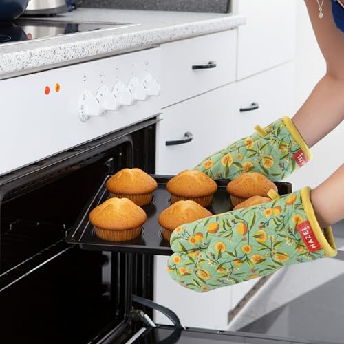 Image of HAZEL Cotton Microwave Oven Gloves Heat Resistant Potholder Mitten Gloves for Baking, Set of 2