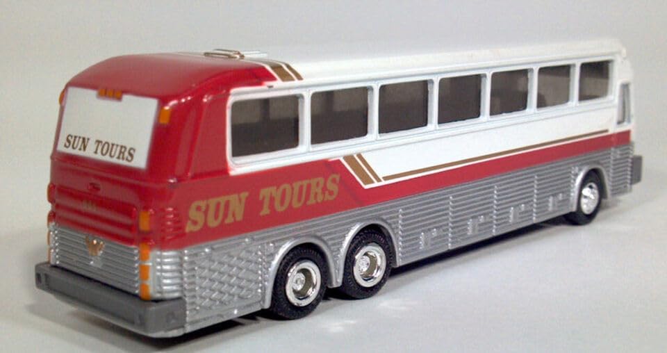 Tour Buses Sun Tours HO Scale/1:87 Scale