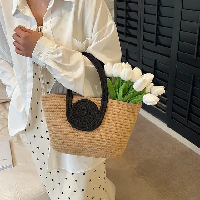 Image of Handmade Crochet Tote Bag with Circular Handle, 25 cm x 15 cm