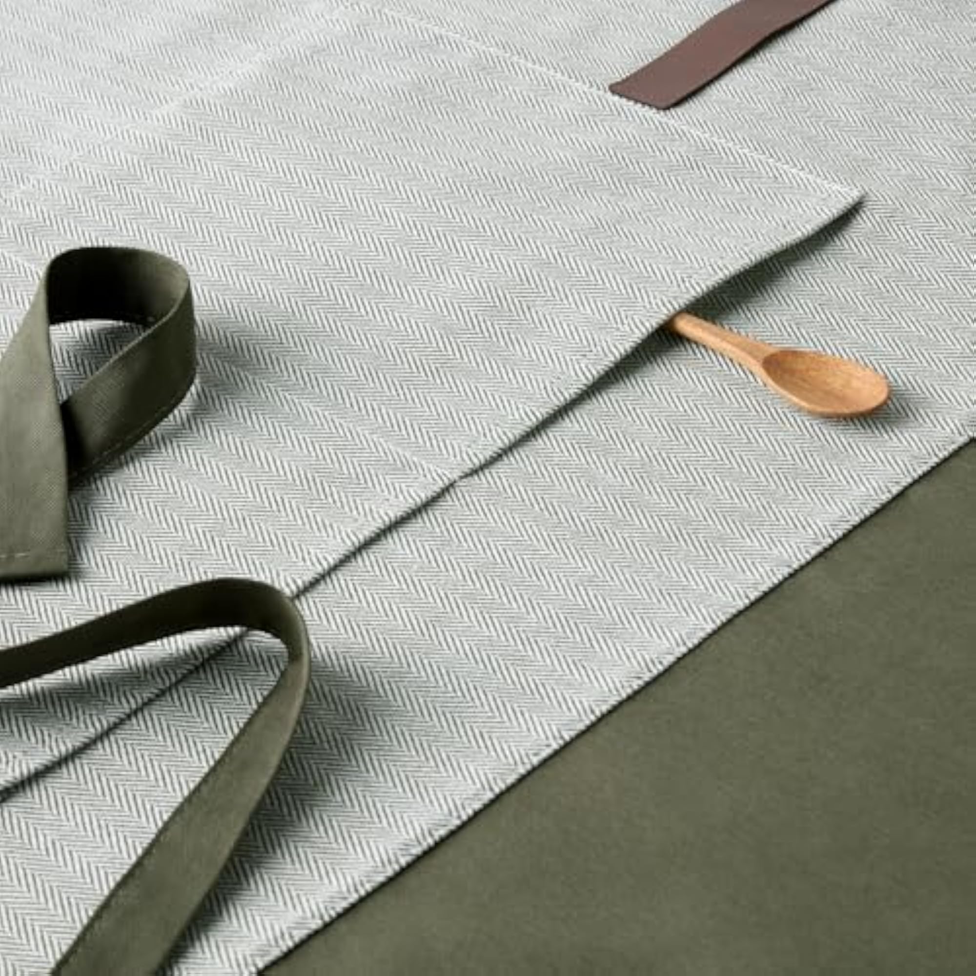 Evergreen Herringbone Design Cotton Apron for Women
