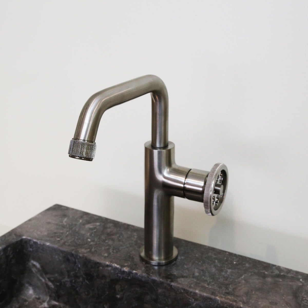 Essebagno Indus mitigeur lavabo bas façon inox