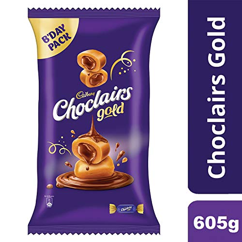 Image of Cadbury Chocobakes Choc Filled Cookies, 4 x 150 g + Cadbury Choclairs Gold Birthday Pack (110 Candies), 605 gm