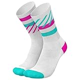 INCYLENCE RUNNING Disrupts gepolsterte Laufsocken lang, schweißableitende Running Socks für Damen und Herren, atmungsaktive Sportsocken mit Anti-Blasen Schutz, leichte Kompression, Pink Cyan, 43-46