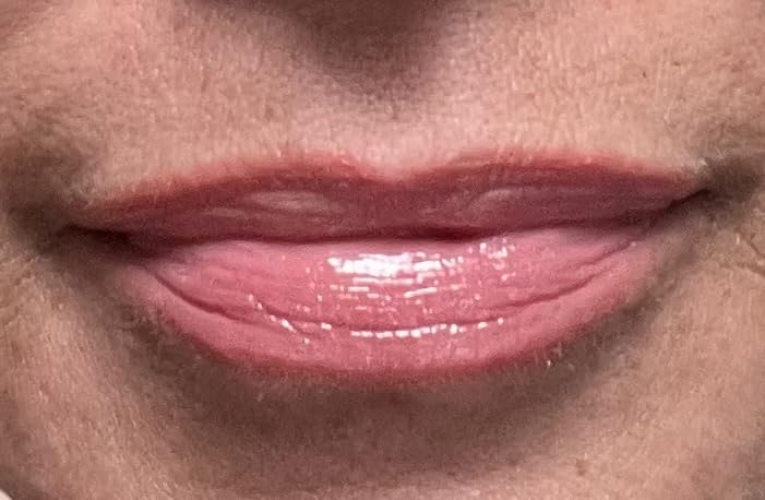 L'Oreal Paris Infallible Pro Gloss Plump Lip Gloss with Hyaluronic Acid, Long Lasting Plumping Shine, Lips Look Instantly Fuller and More Plump, Mauve Glow , 0.21 fl. oz