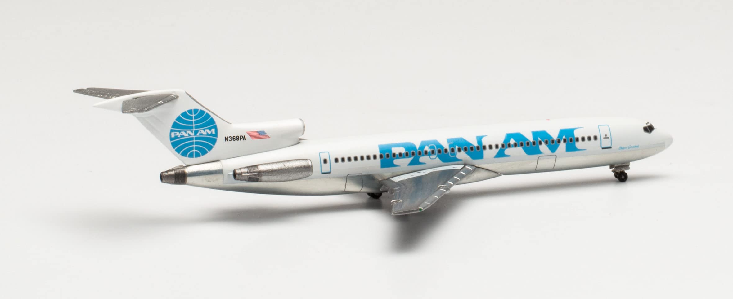 Amazon.co.jp: Herpa 535885 航空史 ボーイング 727-200-ラスト