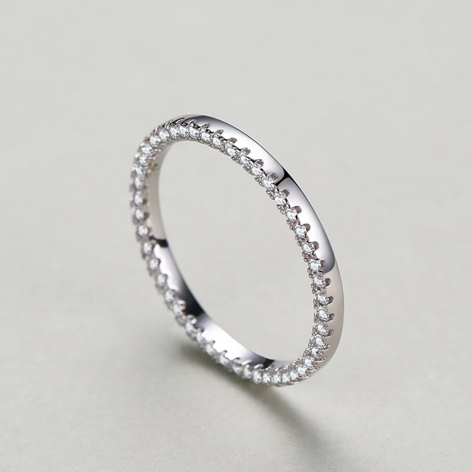 Moissanite Anillo de Oro Blanco, Alianzas Mujer Clásico Diseño de Fila Apilable con Moissanite Redondo Oro Blanco 9K