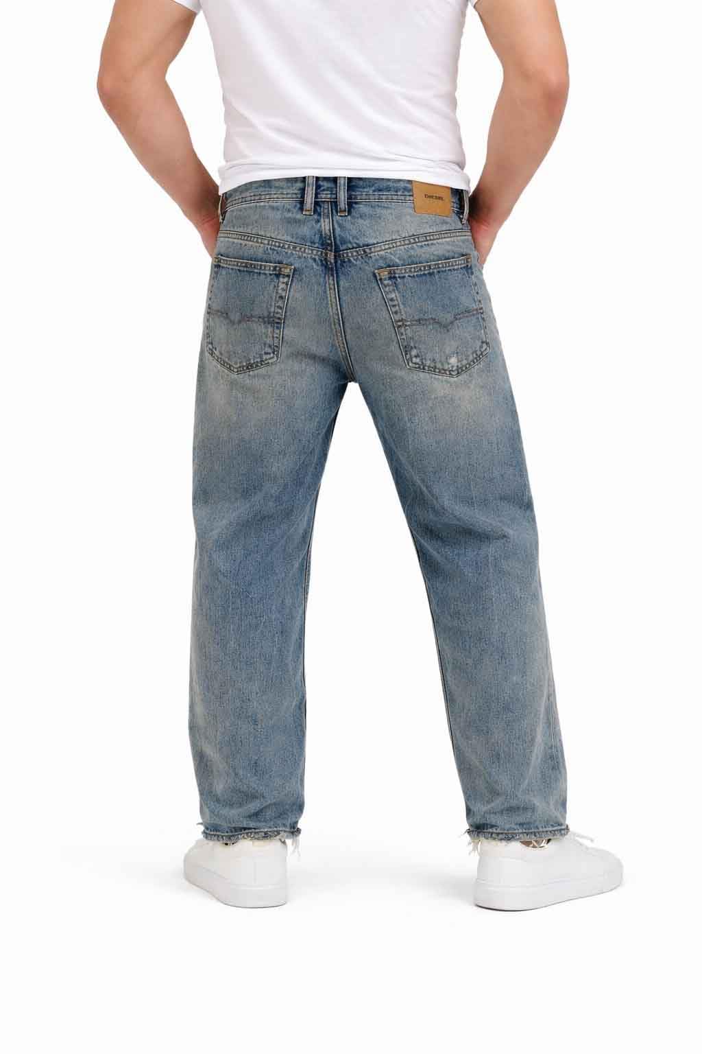 Diesel Dagh-XP 084ZS Jeans Uomo Regular Straight