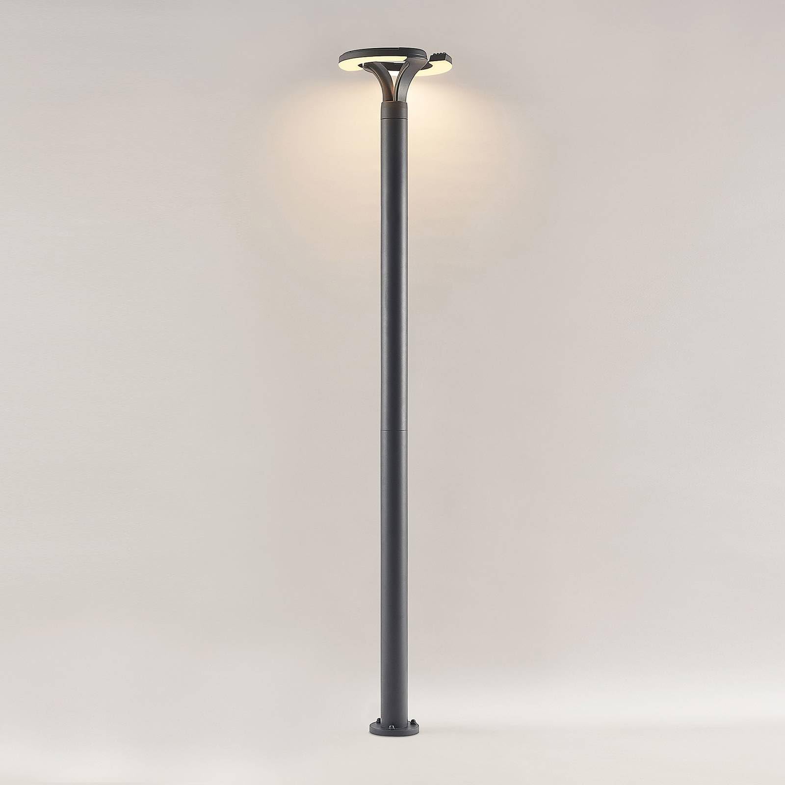 Lindby LED Lampadaire extérieur Keily (Moderne) en Noir Aluminium (à 2 lampes,), Candélabre luminaire d’extérieur
