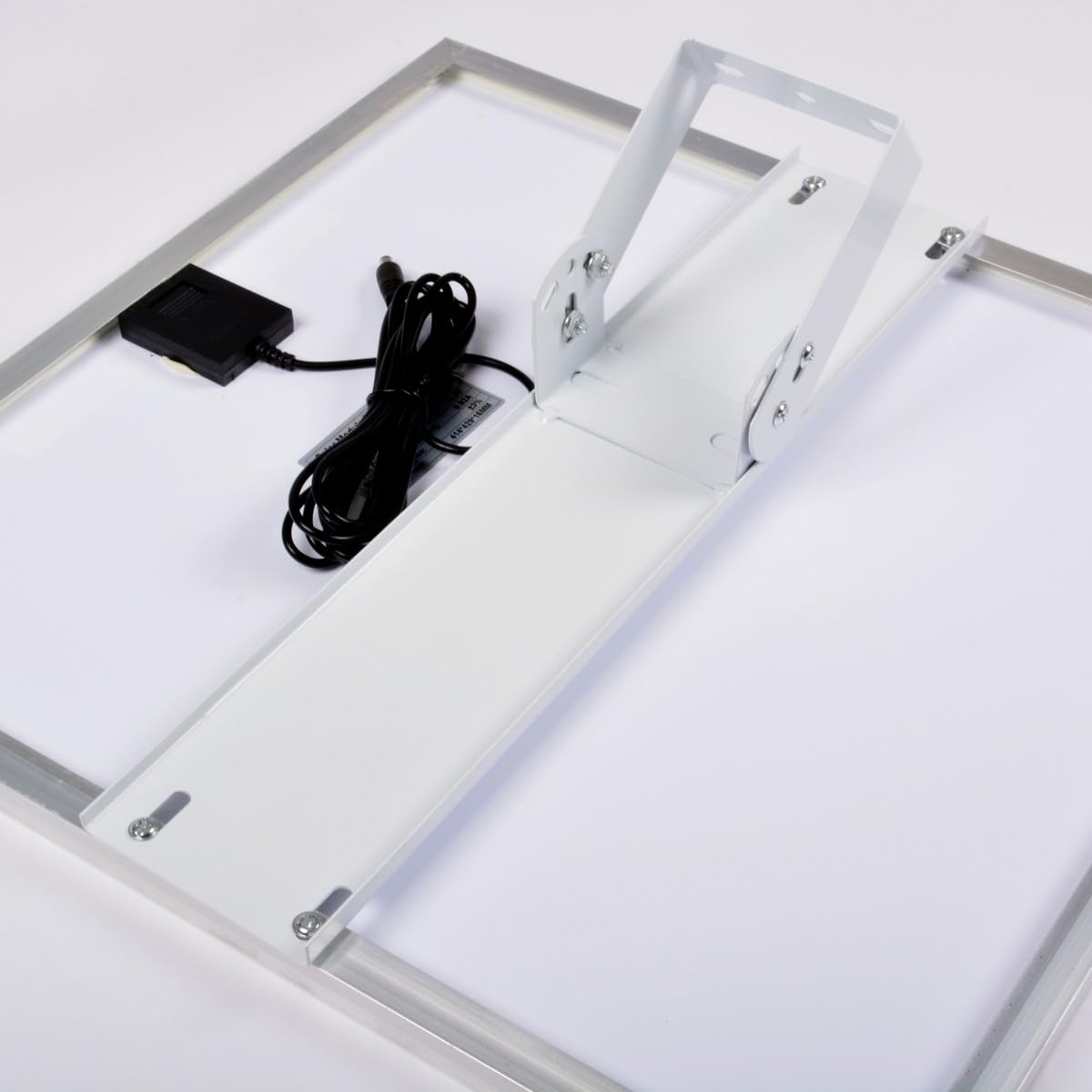 AFTERTECH Module photovoltaïque 30 W 24 V - Panneau solaire - Monocristallin 30 W 36 V Idéal pour systèmes 24 V avec connecteur DC5521 - Dimensions 414 x 429 x 16 mm - Support ftv36 v30 W