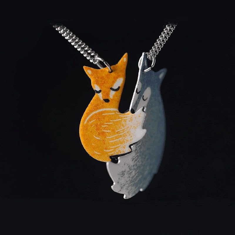 Q&D&S 2Pcs Hugging Fox and Wolf BFF Necklace For Couple Matching Friendship Pendant Jewelry Gifts For Best Friend3