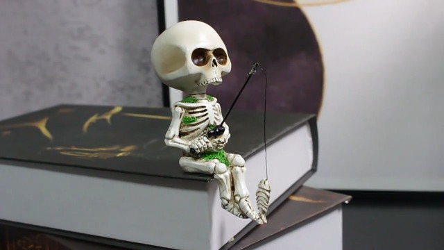 Amazon | [COSSA] ハロウィン飾り スカル置物 釣りのスカル ミニチュア