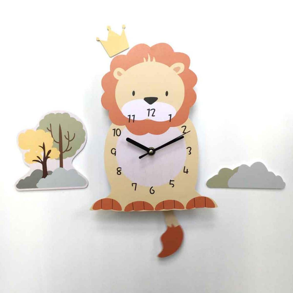 Lurrose Kinderzimmer Wanduhr mit Löwenmotiv Kreative Holz PVC Uhr Dekorative Wandzeitanzeige für Kindergarten und Lernumgebung Einfache Befestigung