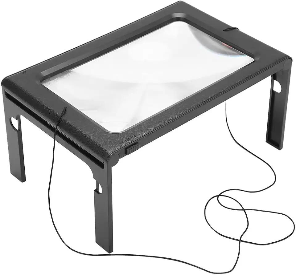 Lente de Aumento Lupa de Mesa Com Luz Zoom 2.5x 6 LEDs CBRN20782