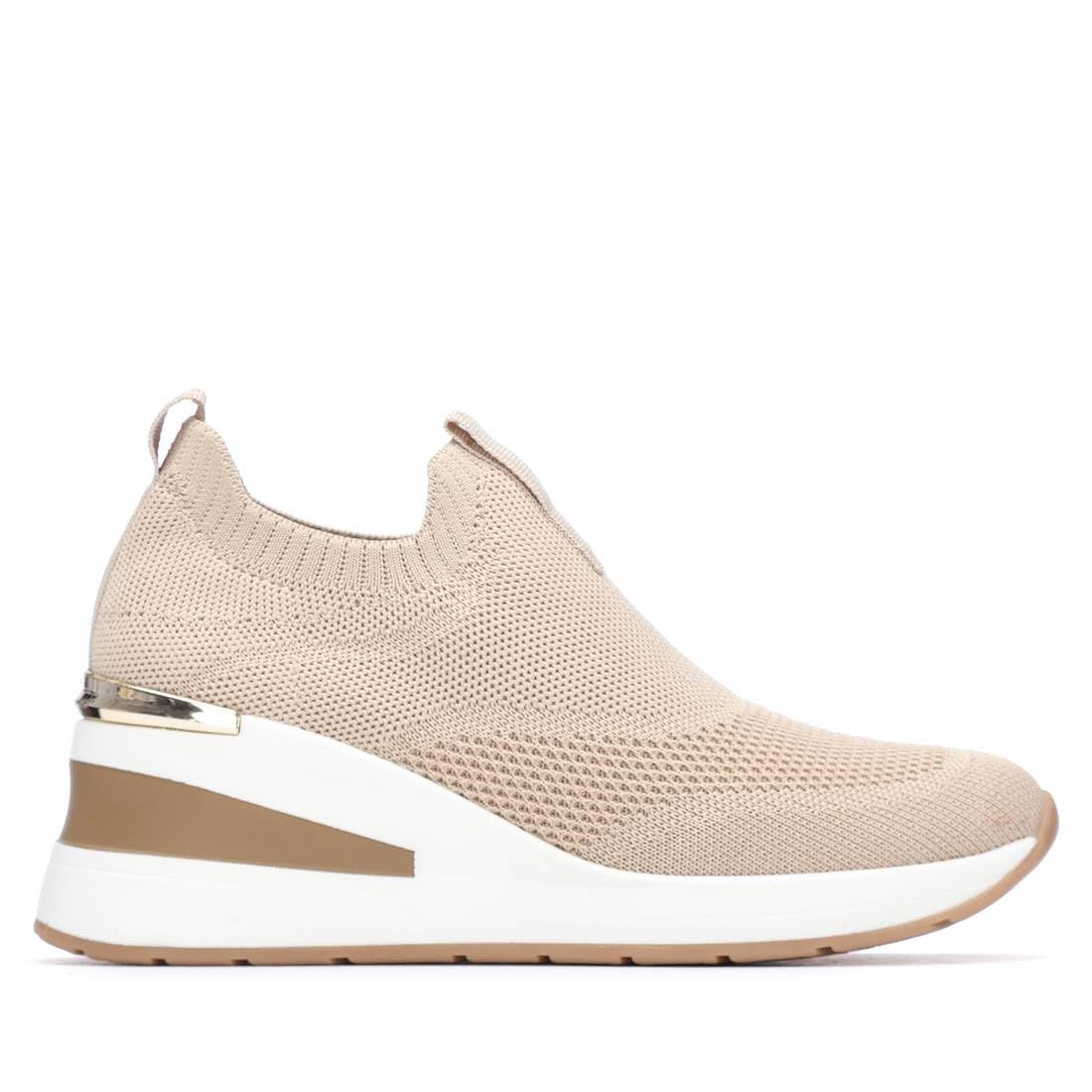 XTI - Zapatilla Mujer - Calzado Cómodo y Versátil - Moda Casual