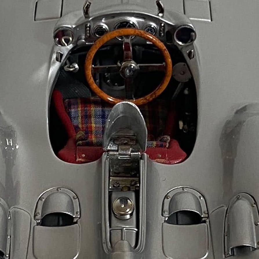 メルセデス・ベンツ W196R 1954/55 ストリームライナー Amazon | CMC：1/18 メルセデス ベンツ ストリームライナー