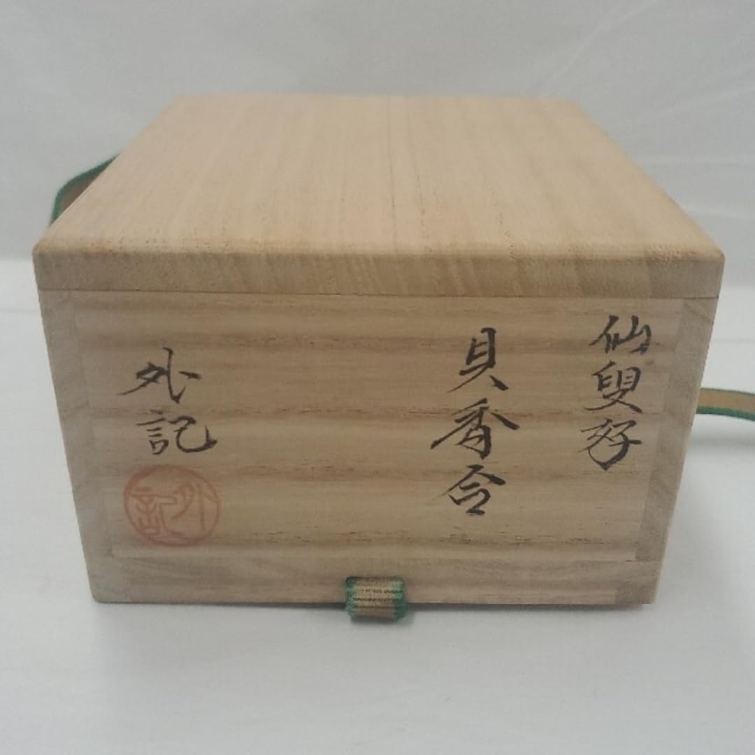 茶道具　香道具　貝形　香合　共箱　V　6541 茶道具 香道具 貝形 香合 共箱 V 6541