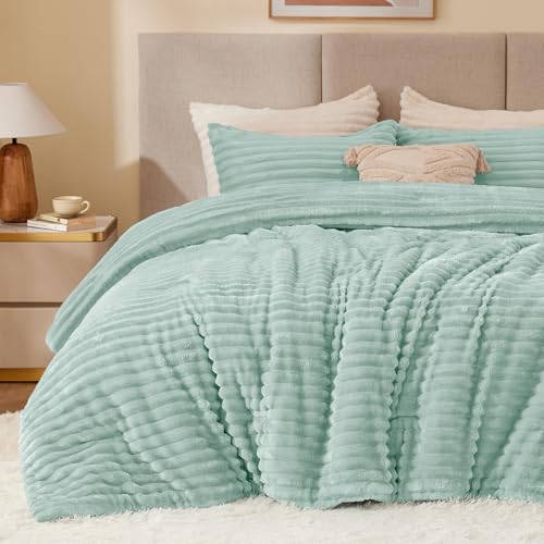 Image of BEDELITE Fleece King Comforter Set -Super Soft & Warm Fluffy Light Green Bedding, Luxury Fuzzy Heavy Bed Set for All Season with 2 Pillow Cases
