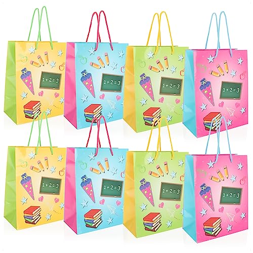 com-four® 8x Geschenktasche, Geschenkverpackung für Schulanfänger, eckige Schultüte mit Henkeln, faltbarer Beutel aus Pappe zur Einschulung (8 Stück - 4 Farben)
