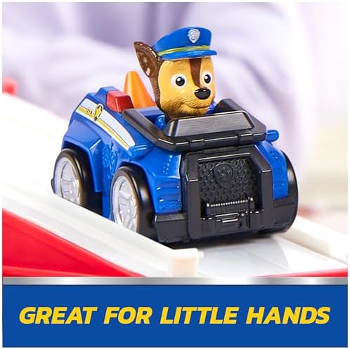 PAW Patrol Rewards Box Gift Pack with 11 Toy Figures and Stickers - 2