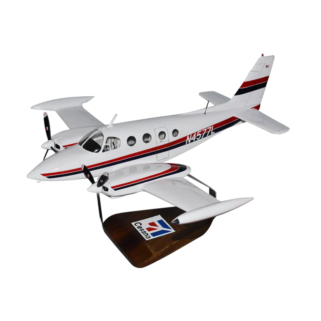 Cessna 162 Skycatcher General Aviation Aircraft Desktop Display Airplane Model Scale 1/24