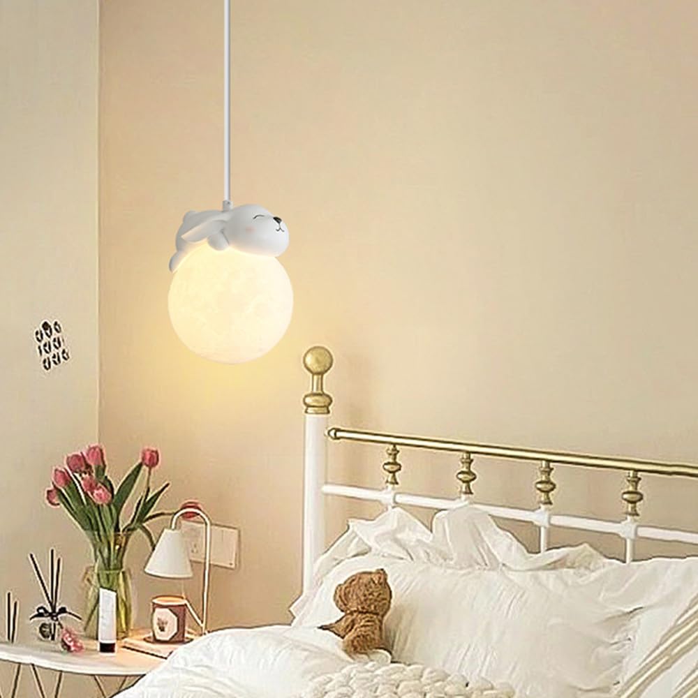 LEOSHI Lampe suspendue en forme de lune 3D pour chambre d'enfant, à intensité variable, en forme d'animal, de dessin animé, de planète, en résine, petite boule de lait blanche mignonne, lustre pour