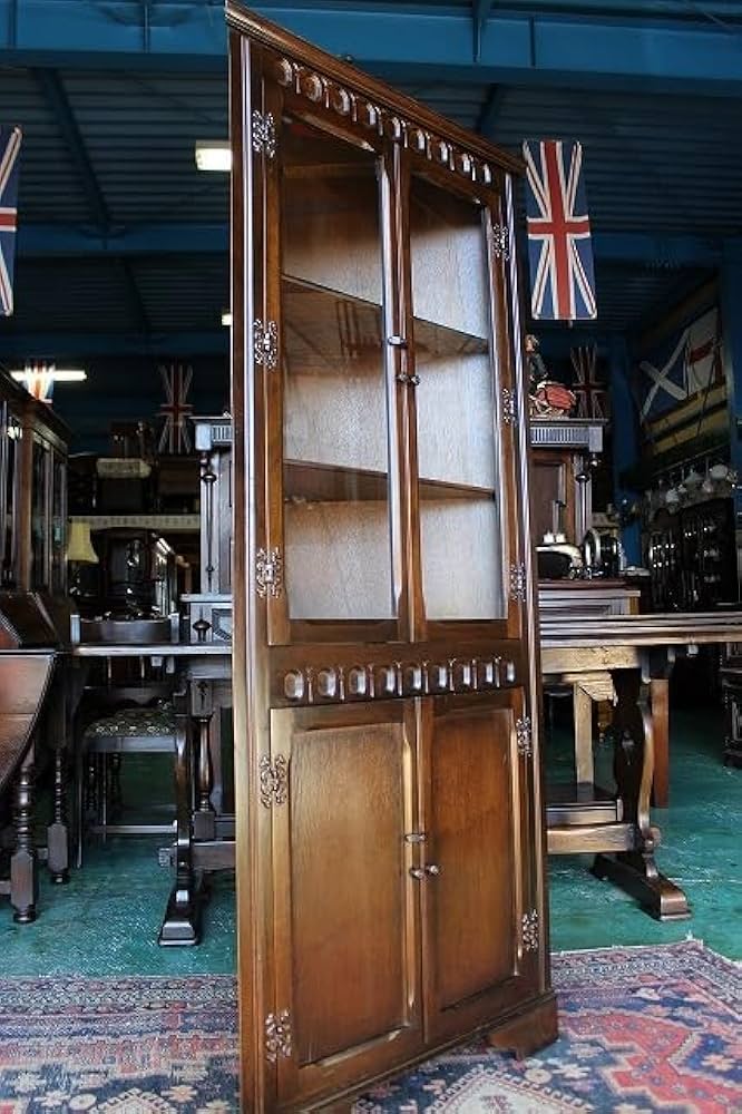 イギリス アンティーク　家具 コーナーキャビネット　1950年頃 516A イギリス アンティーク 家具 コーナーキャビネット 1950年頃 516A
