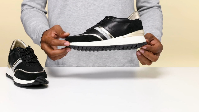 Geox D Desya, Scarpe da Ginnastica Donna, Lt Gold/Lt Taupe, 35 EU : Geox:  Amazon.it: Moda