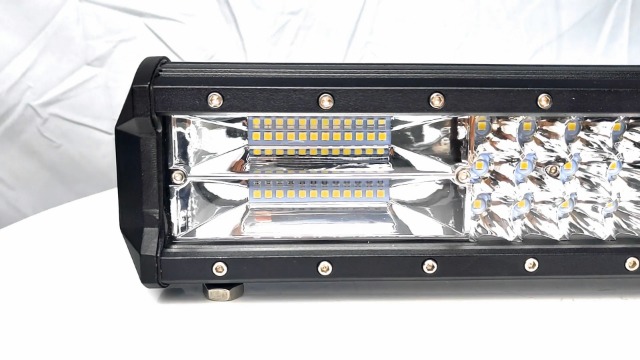 Amazon.co.jp: SKYWORLD LED作業灯 20インチ 288W LEDワーク