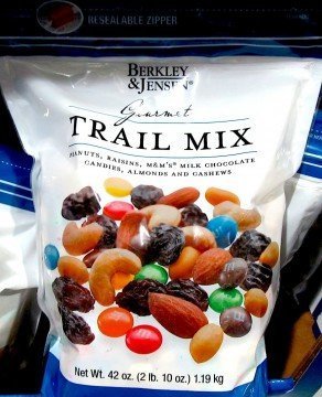 Berkley & Jensen Gourmet Trail Mix (42 oz)