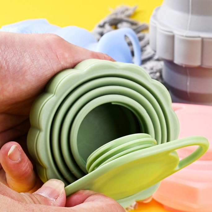 Bottiglia D'acqua Sportiva Pieghevole in Silicone A Forma Di Fiore Portatile Per Viaggi All'aperto,Grigio,9 * 9 * 17 cm